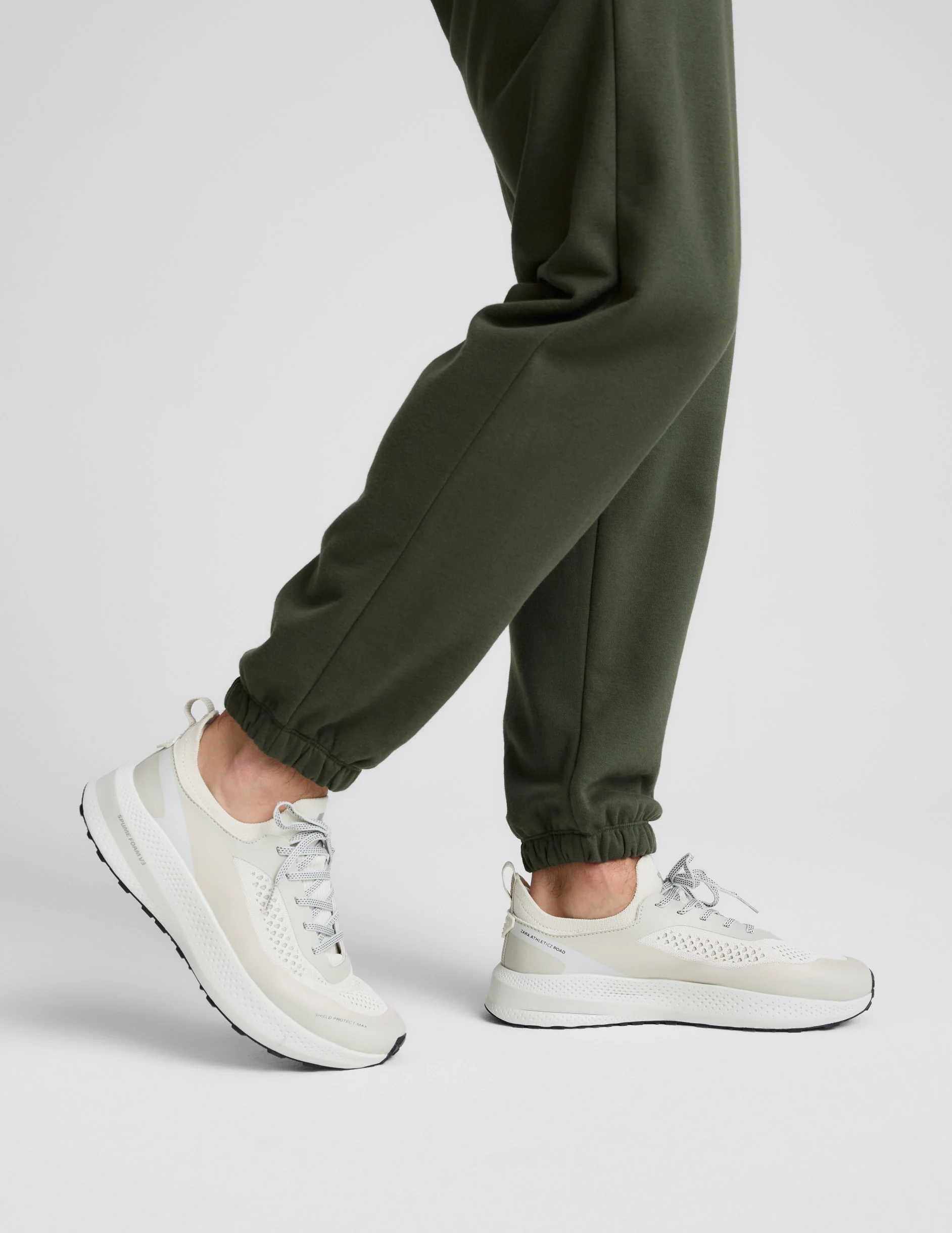 LuxeFleece™ Classic Men's Jogger - Image 5