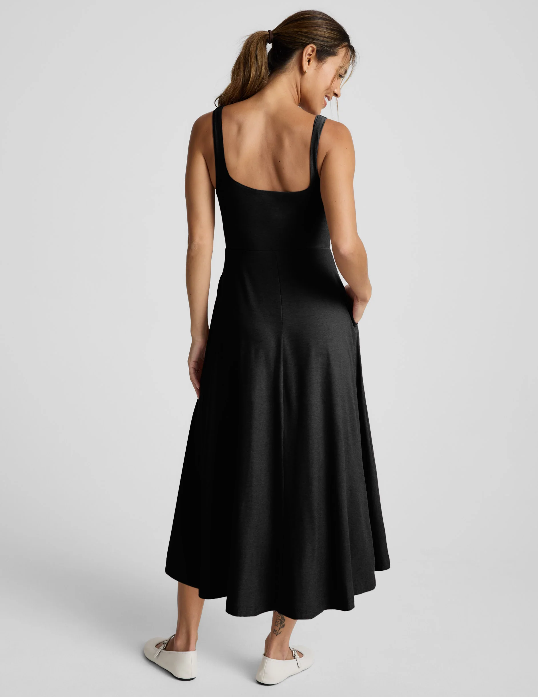 Featherweight At The Ready Square Neck Midi Dress - Image 3
