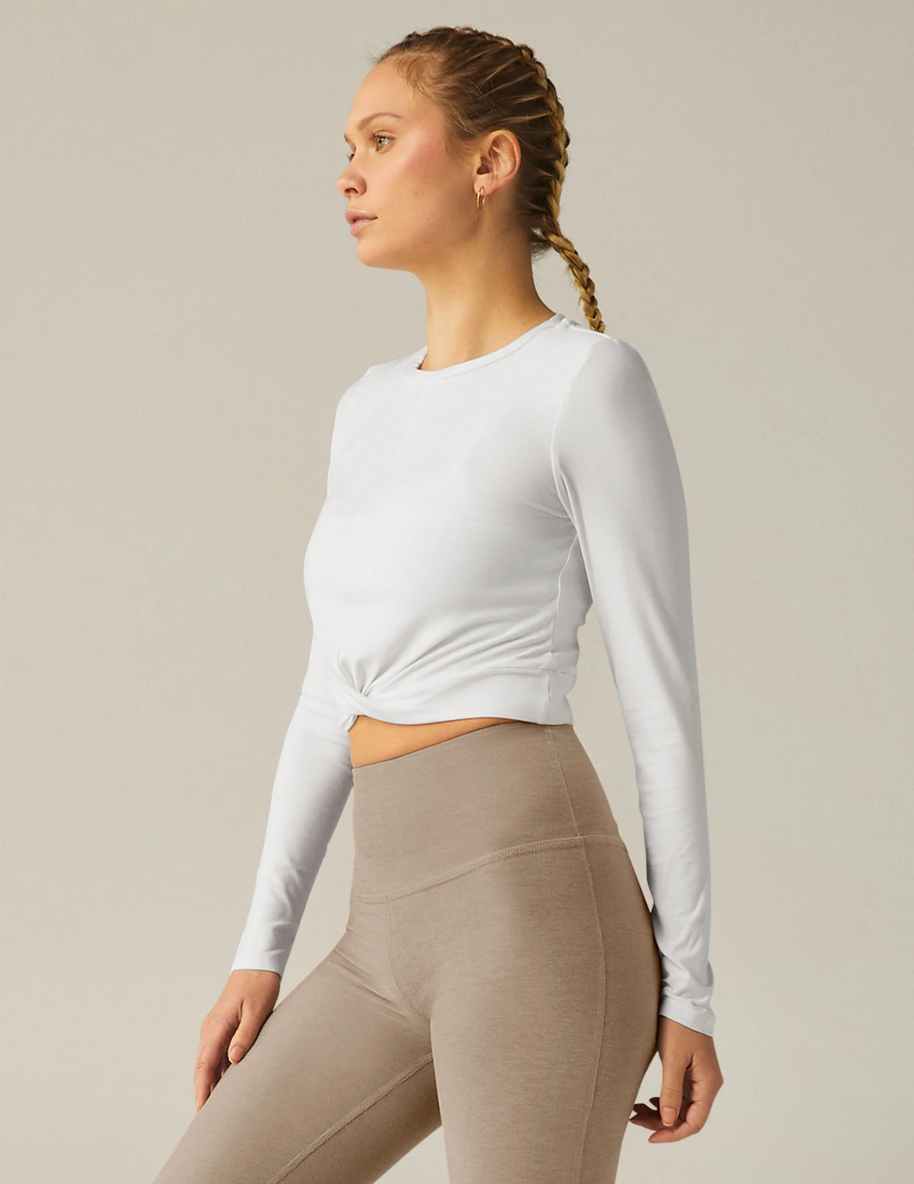Featherweight Center Stage Cropped Long Sleeve Pullover - Image 2