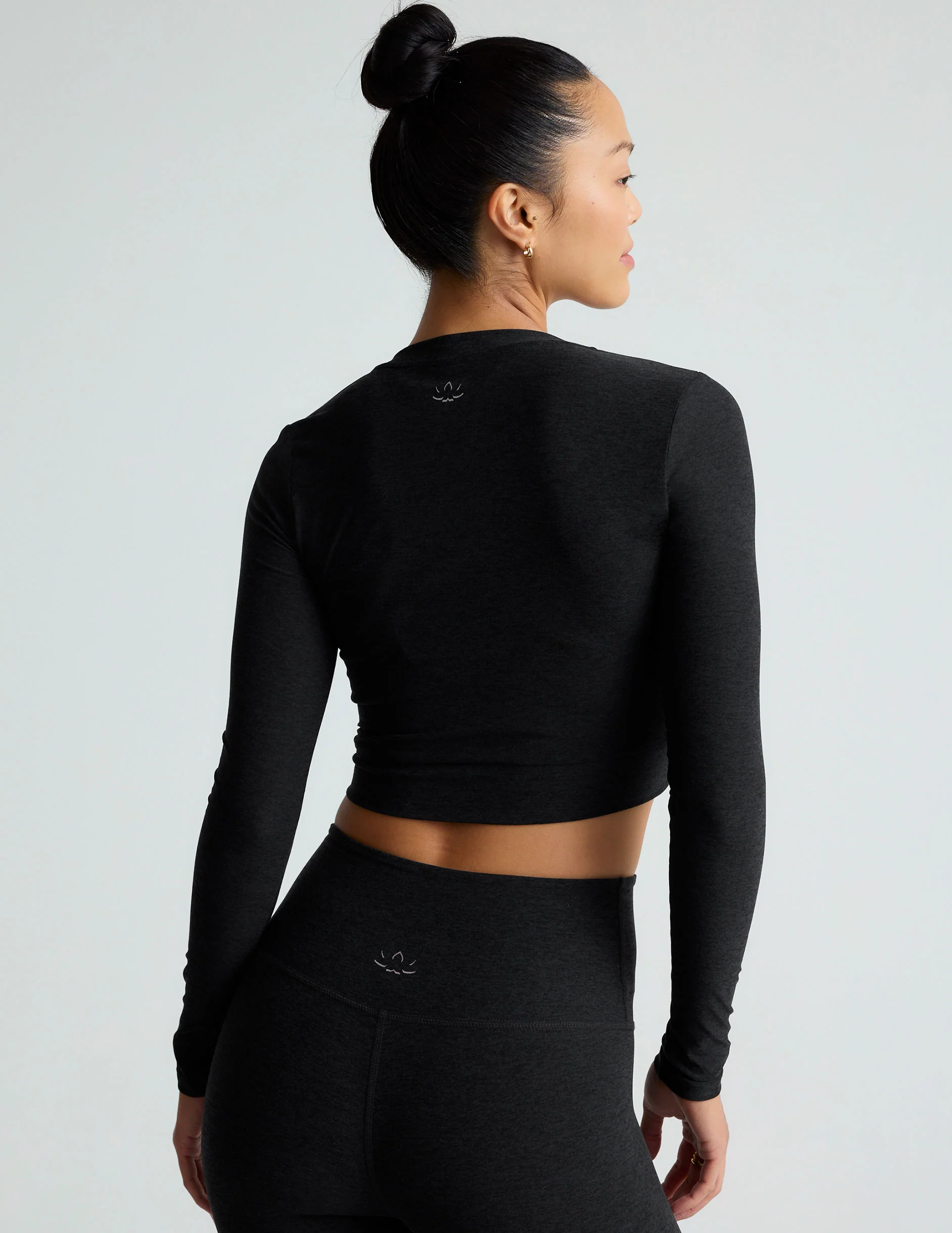 Featherweight Center Stage Cropped Long Sleeve Pullover - Image 3