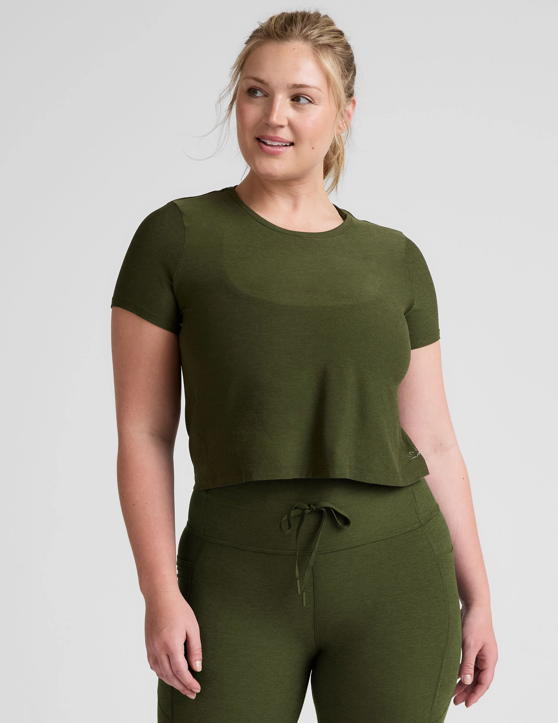 Featherweight Supreme Cropped Tee - Image 6