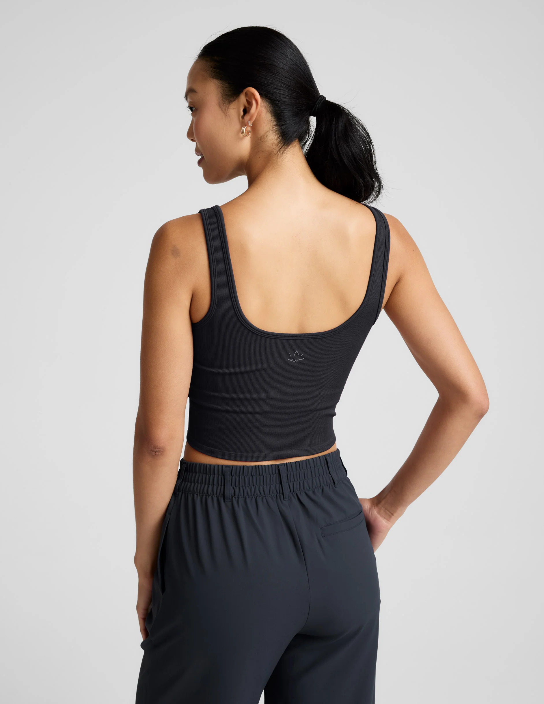 Keep It Cool Seamless Cropped Tank - Image 4