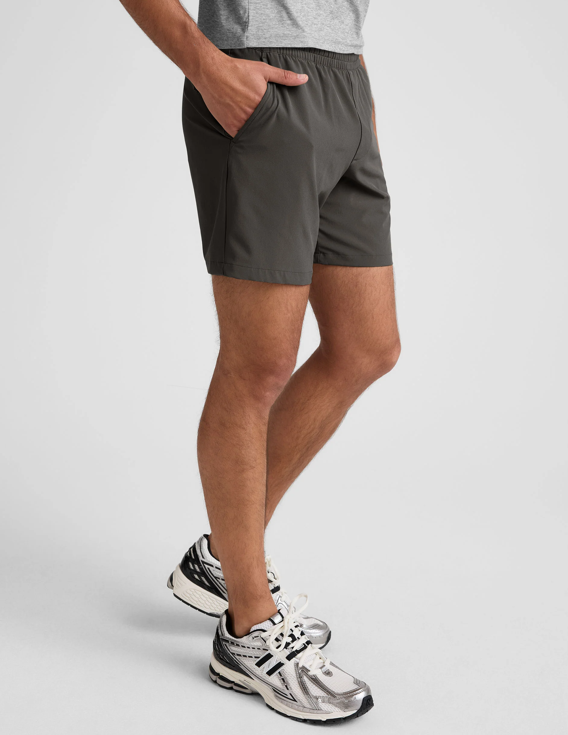 Pivotal 2.0 Men's Short 7" - Image 3