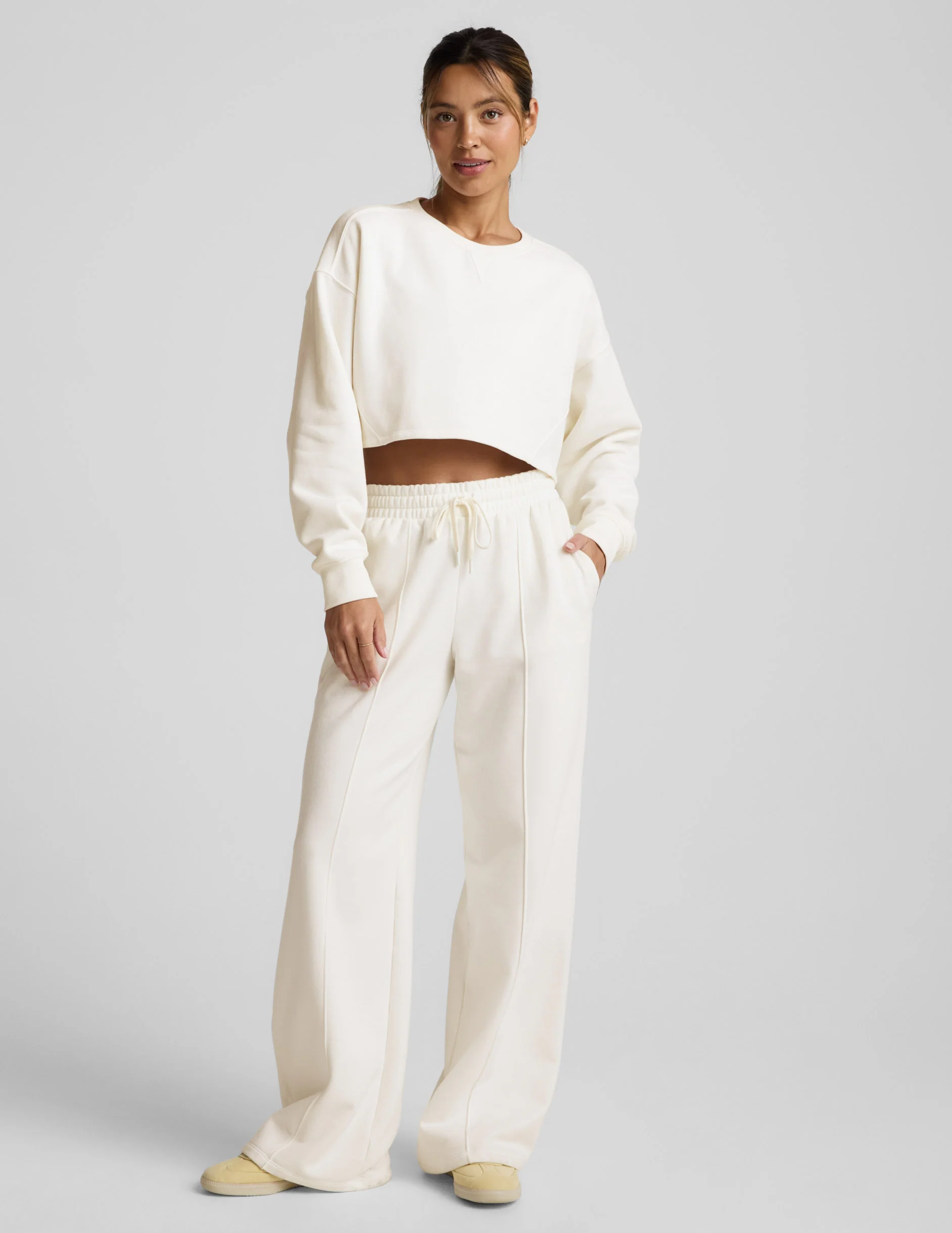 LuxeFleece™ Cropped Sweatshirt - Image 4