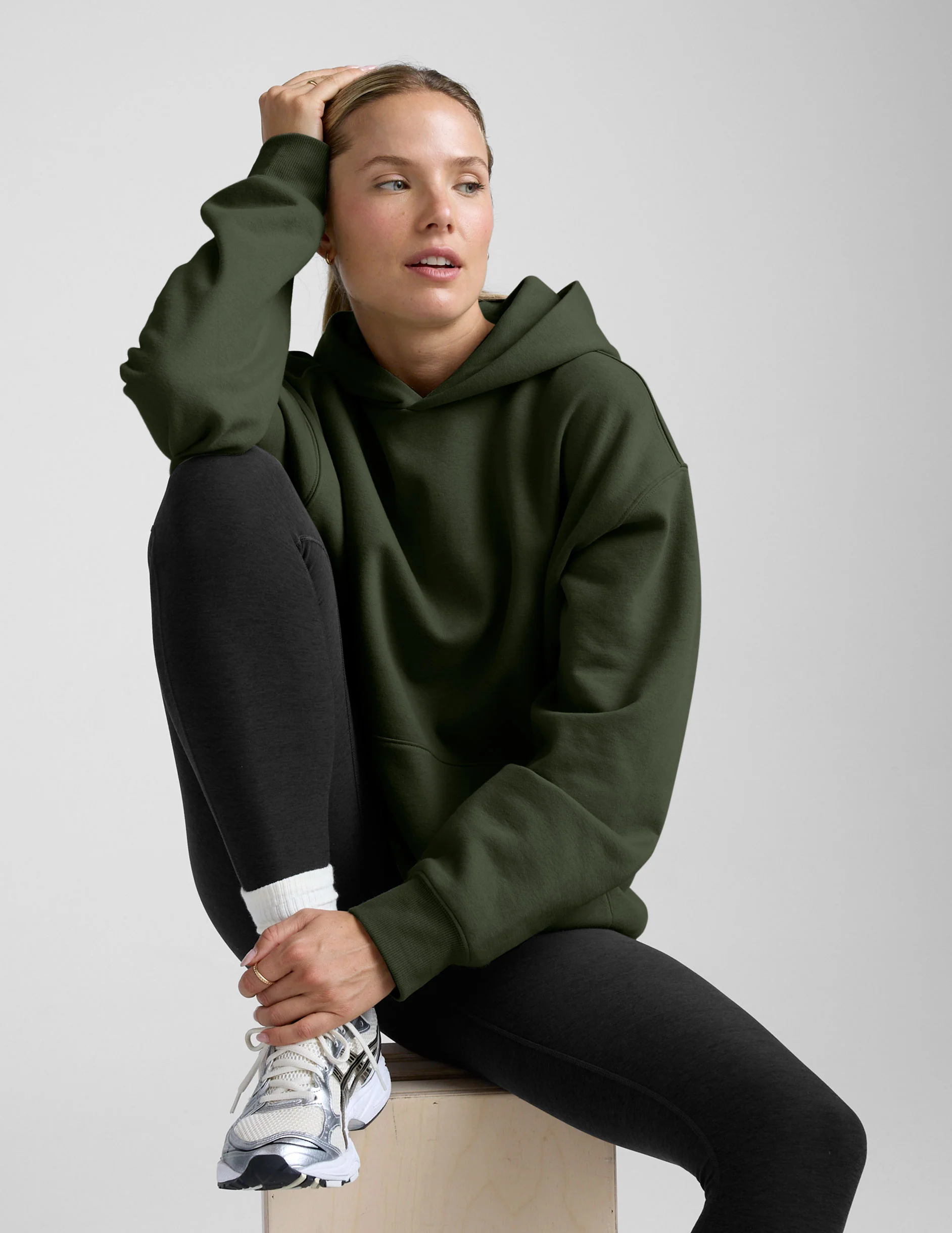 LuxeFleece™ Classic Oversized Hoodie - Image 3
