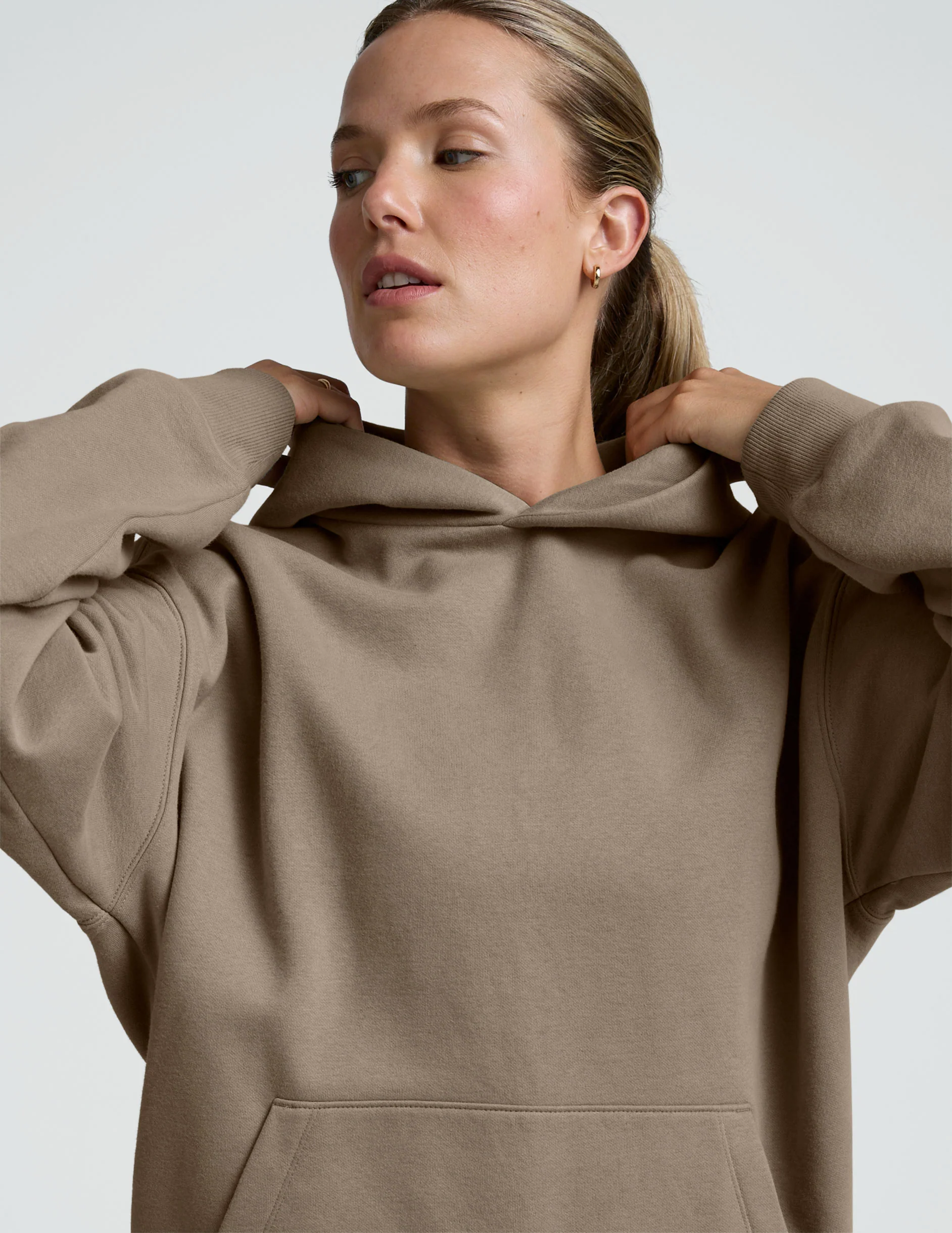 LuxeFleece™ Classic Oversized Hoodie - Image 3