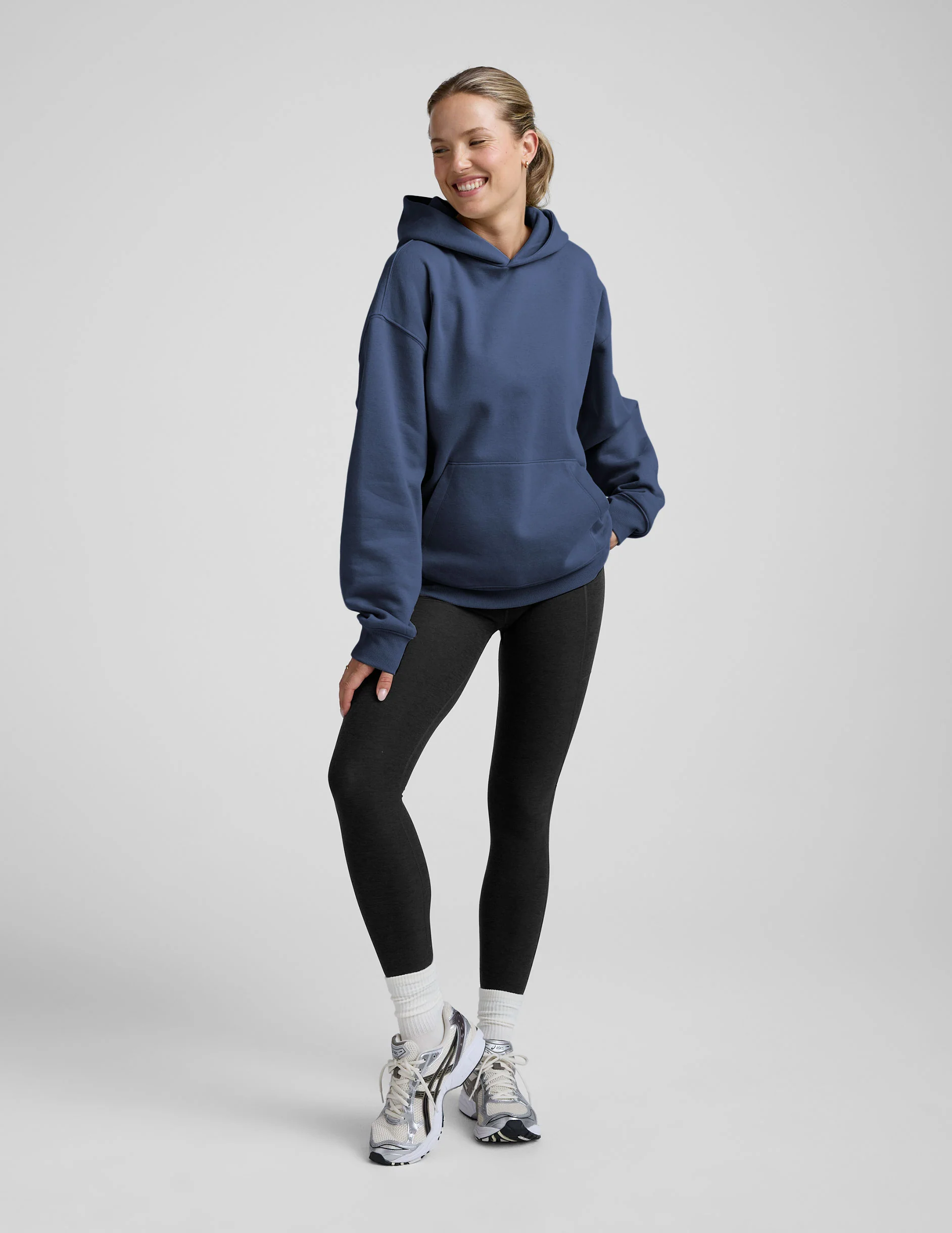 LuxeFleece™ Classic Oversized Hoodie - Image 4