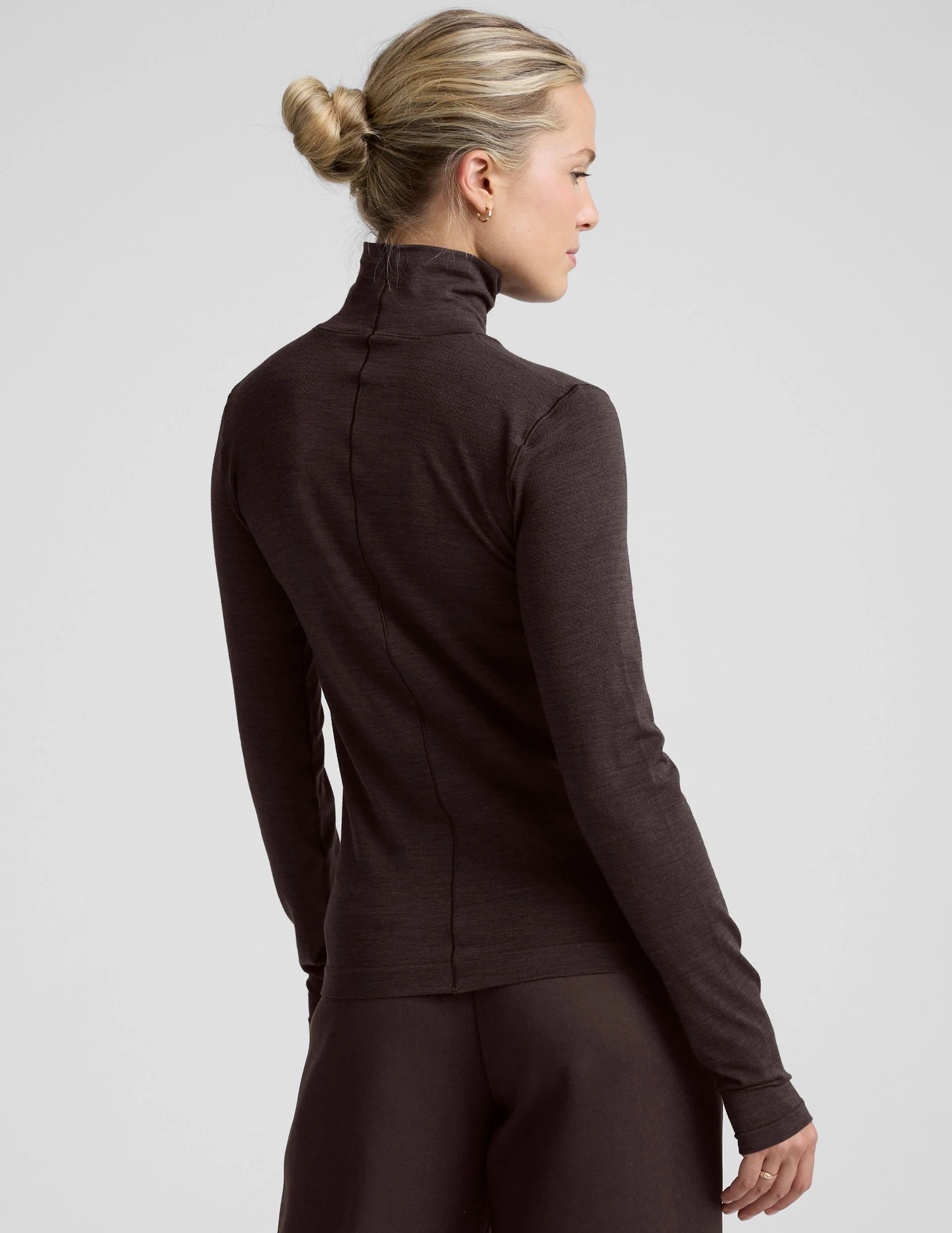 LuxeKnit Merino Wool Turtleneck - Image 3