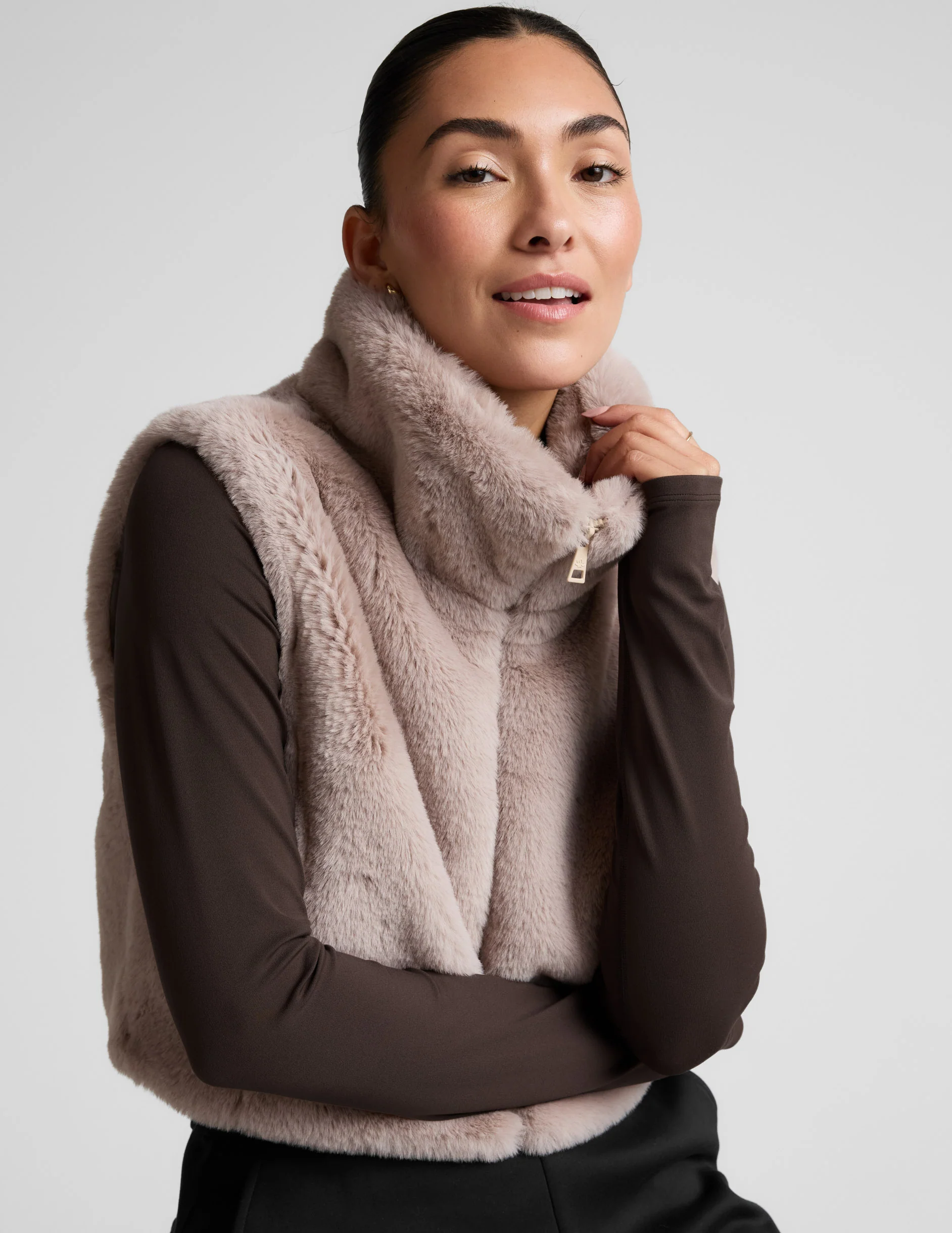 On The List Faux Fur Vest - Image 2