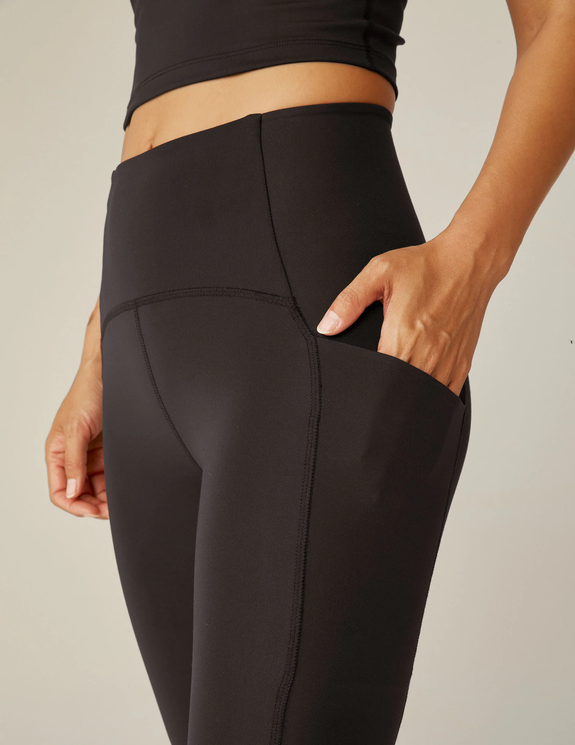 POWERBEYOND⢠Strive Pocket Midi Legging 2.0 - Image 6