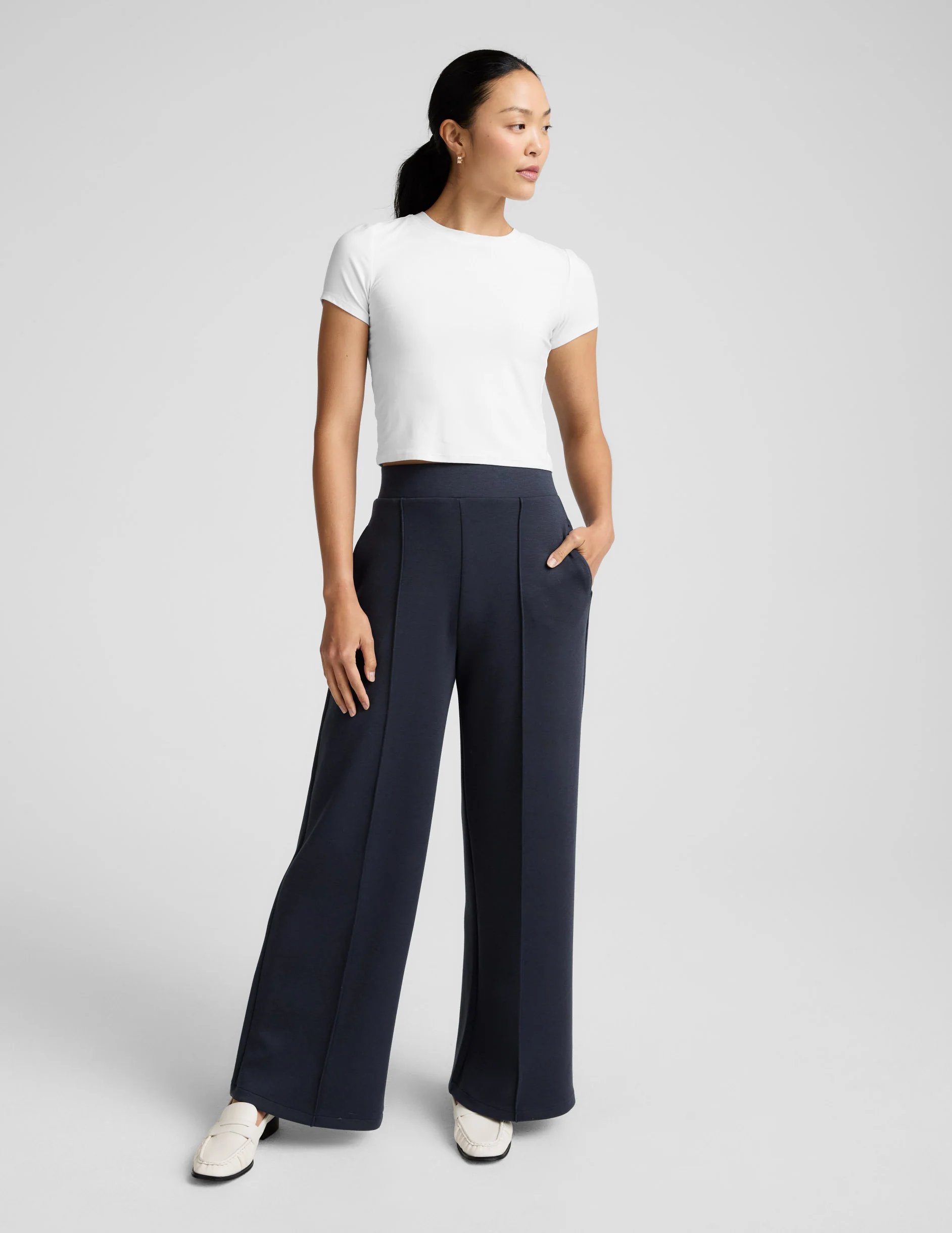 SoftSpring Wide Leg Pant 29" - Image 4