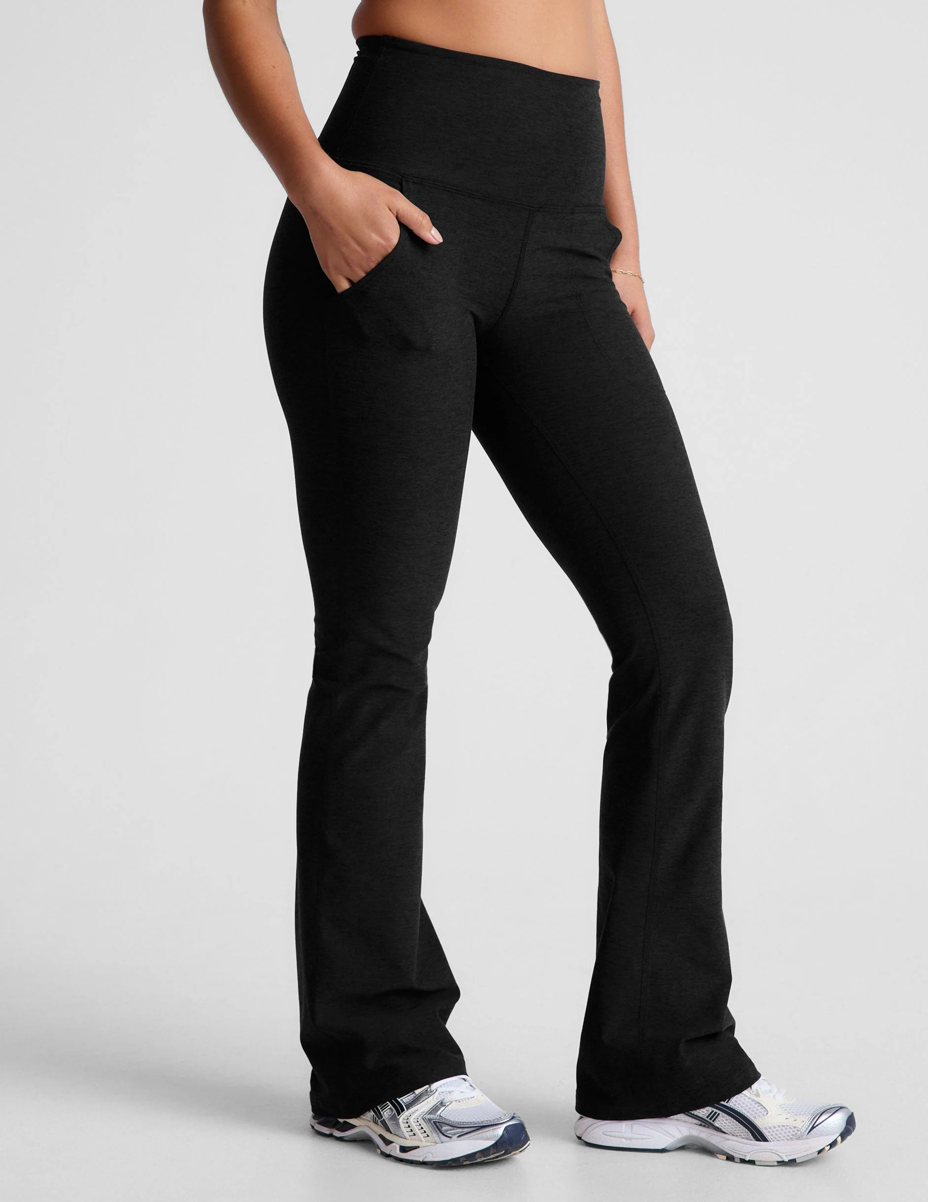 Spacedye™ High Waisted Practice Pocket Bootcut Pant 31" - Image 5