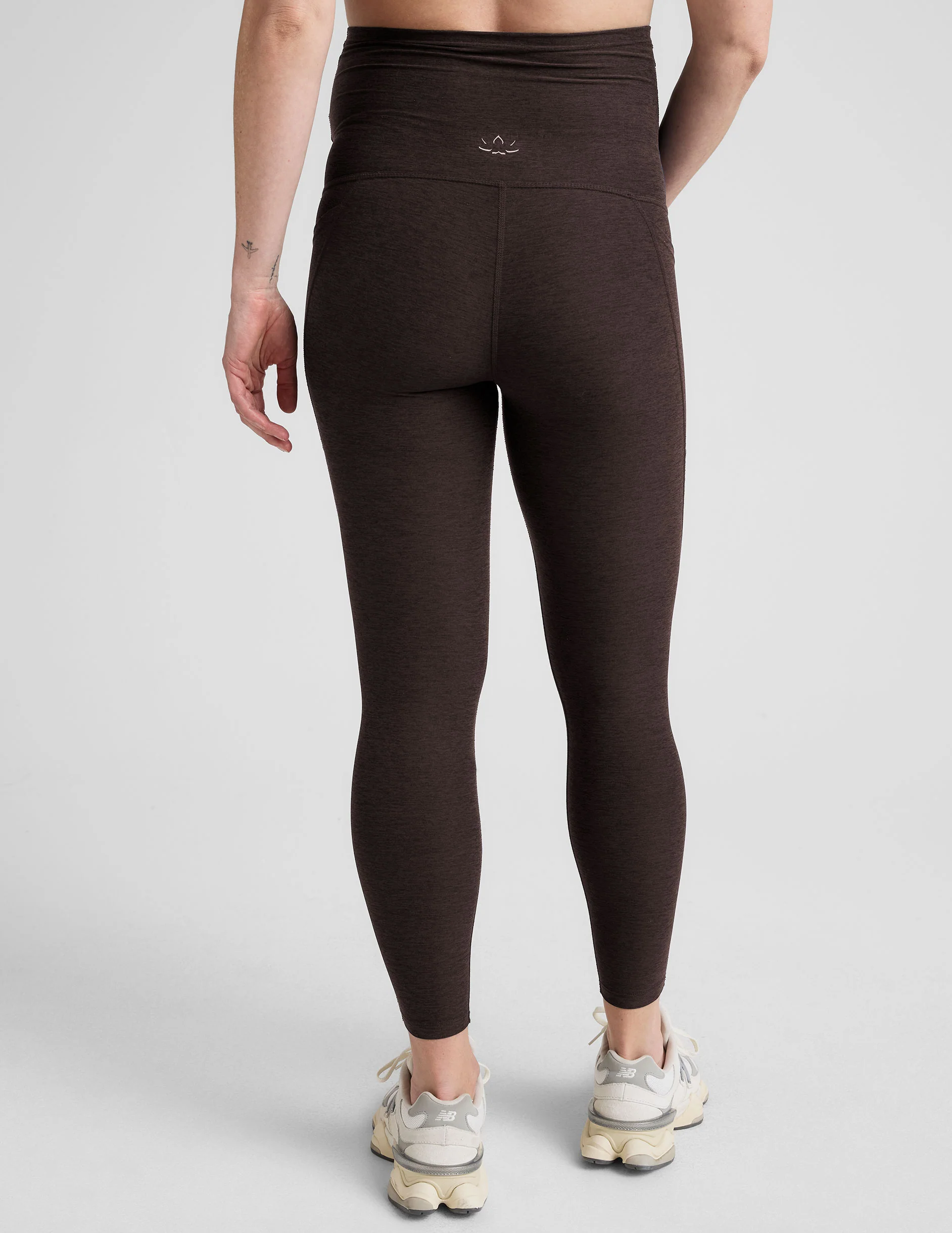 Spacedye™ Love the Bump Maternity Pocket Midi Legging - Image 4