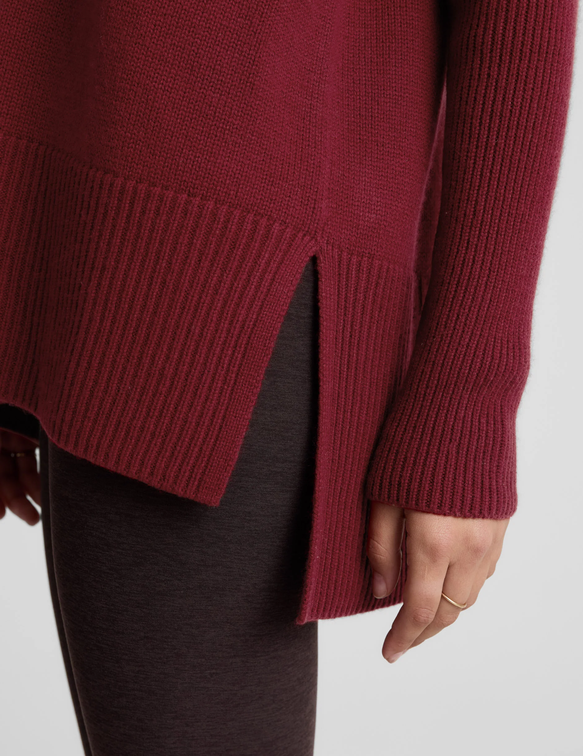 Wool-Cashmere V-Neck Sweater - Image 5